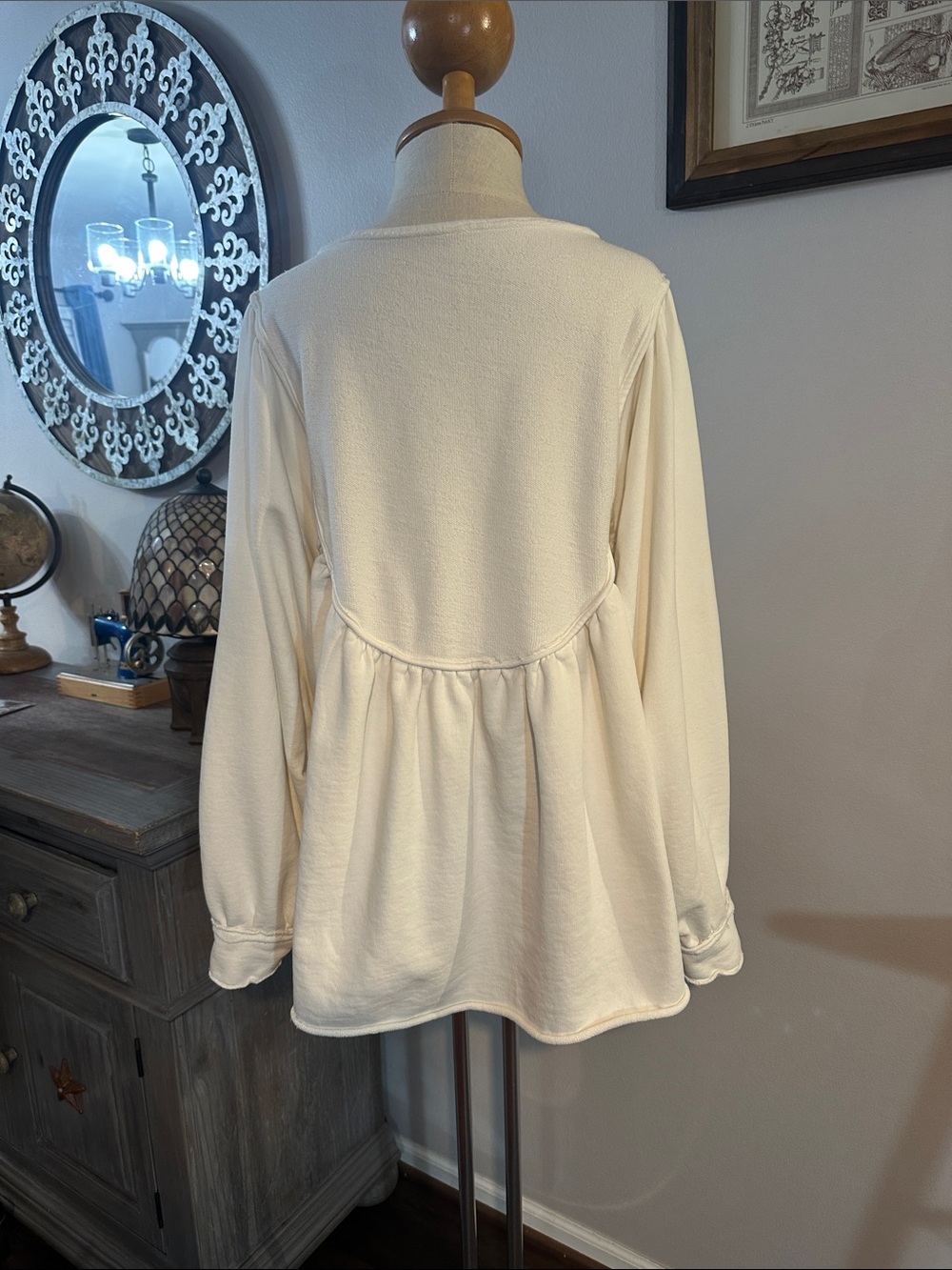 Free People About a Girl Pullover Sweatshirt in Alabastor - Picture 4 of 9